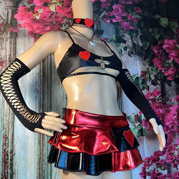 Queen of Hearts Rave mini skirt - Picture 4 of 14
